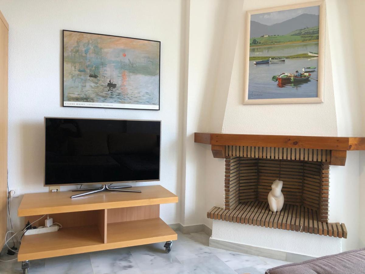 El Cortijuelo. Magnificent Triplex Terraced House With Rooftop Of 18M2, Overlooking The Sea. Parking Torremolinos Exterior foto